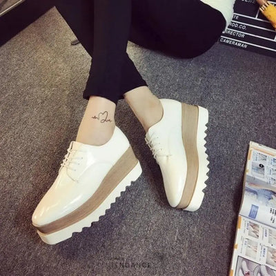 Chaussures Classiques à Plateforme | France-Tendance